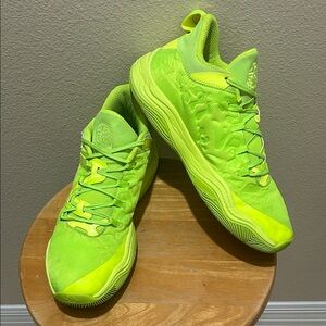 New Balance TWO XYZ v3 Green Glow. BB2WYTD3